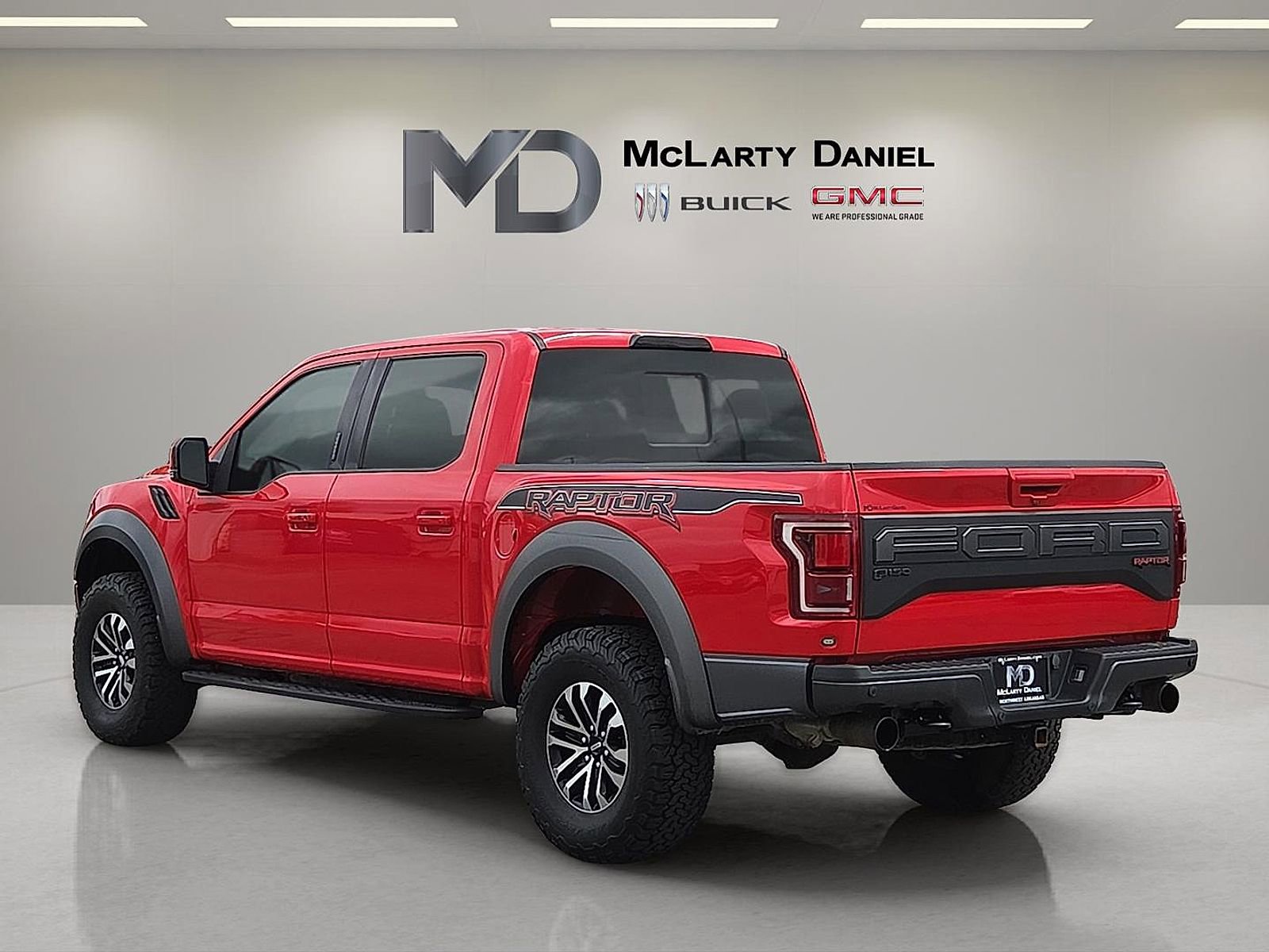 Used 2019 Ford F150 Raptor w/ Equipment Group 802A Luxury AWD/4WD image 4