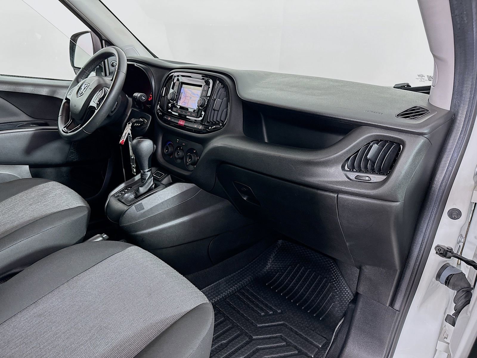 Used 2019 RAM ProMaster City Tradesman SLT FWD image 25