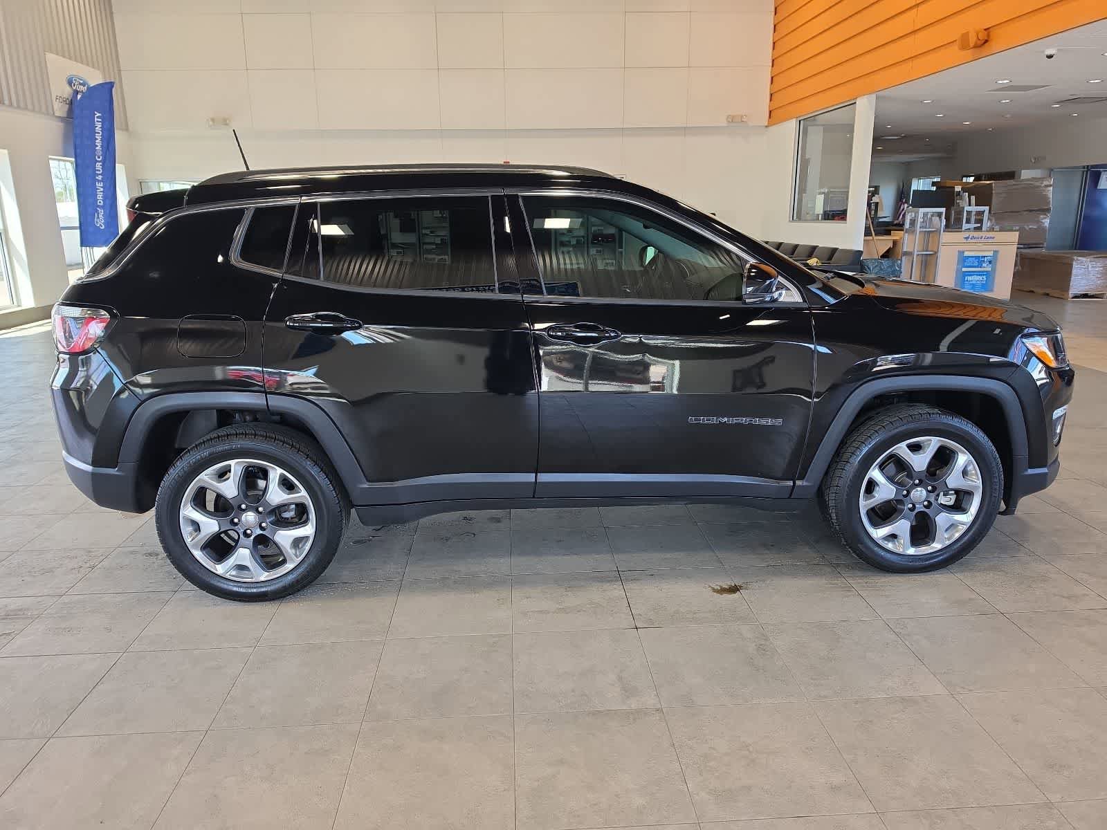 Used 2018 Jeep Compass Limited AWD/4WD image 7