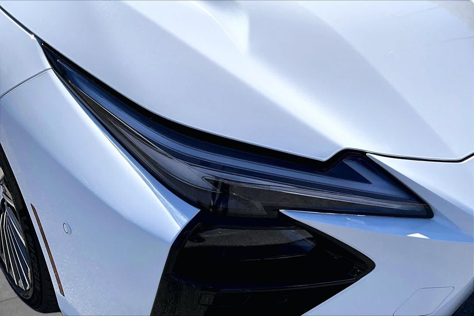 New 2026 Lexus ES 350e FWD image 21