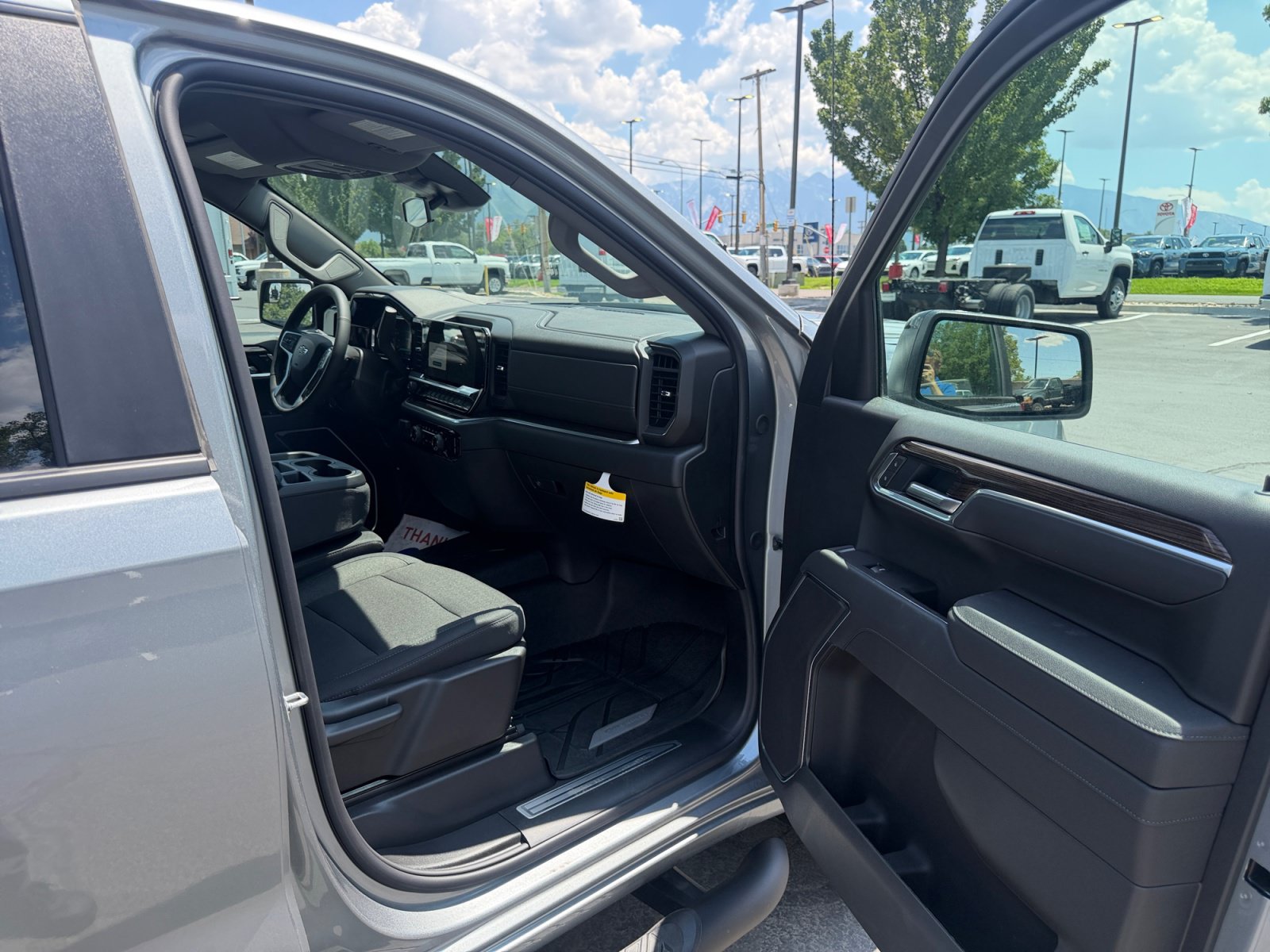 New 2026 Chevrolet Silverado 1500 RST w/ RST Select Package AWD/4WD image 28
