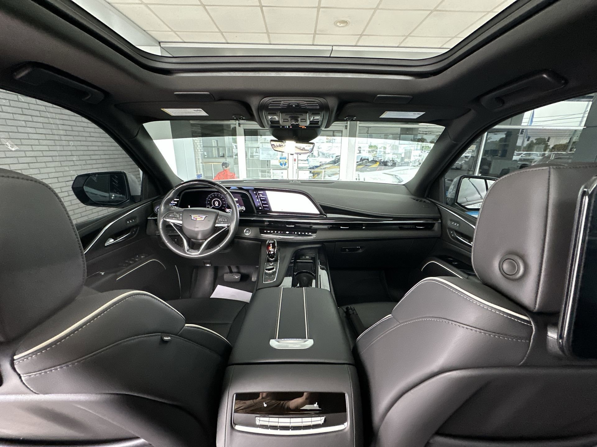 Used 2023 Cadillac Escalade Sport w/ LPO, ONYX Package AWD/4WD image 21
