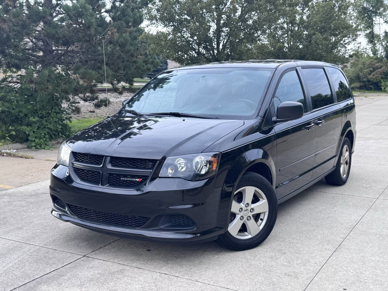 Used 2015 Dodge Grand Caravan SE w/ Quick Order Package 29E SE