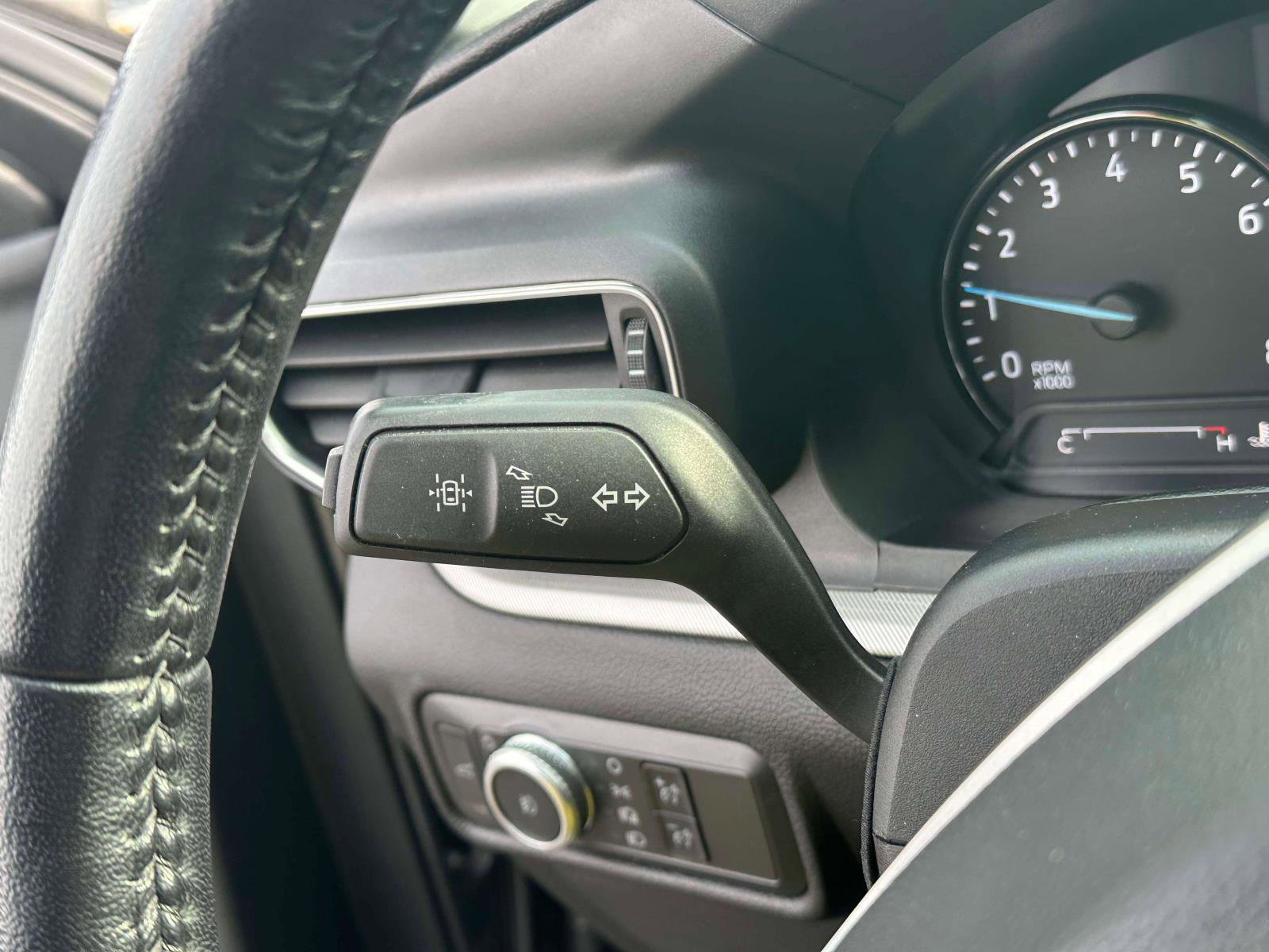 Used 2021 Ford Explorer XLT w/ Equipment Group 202A image 24