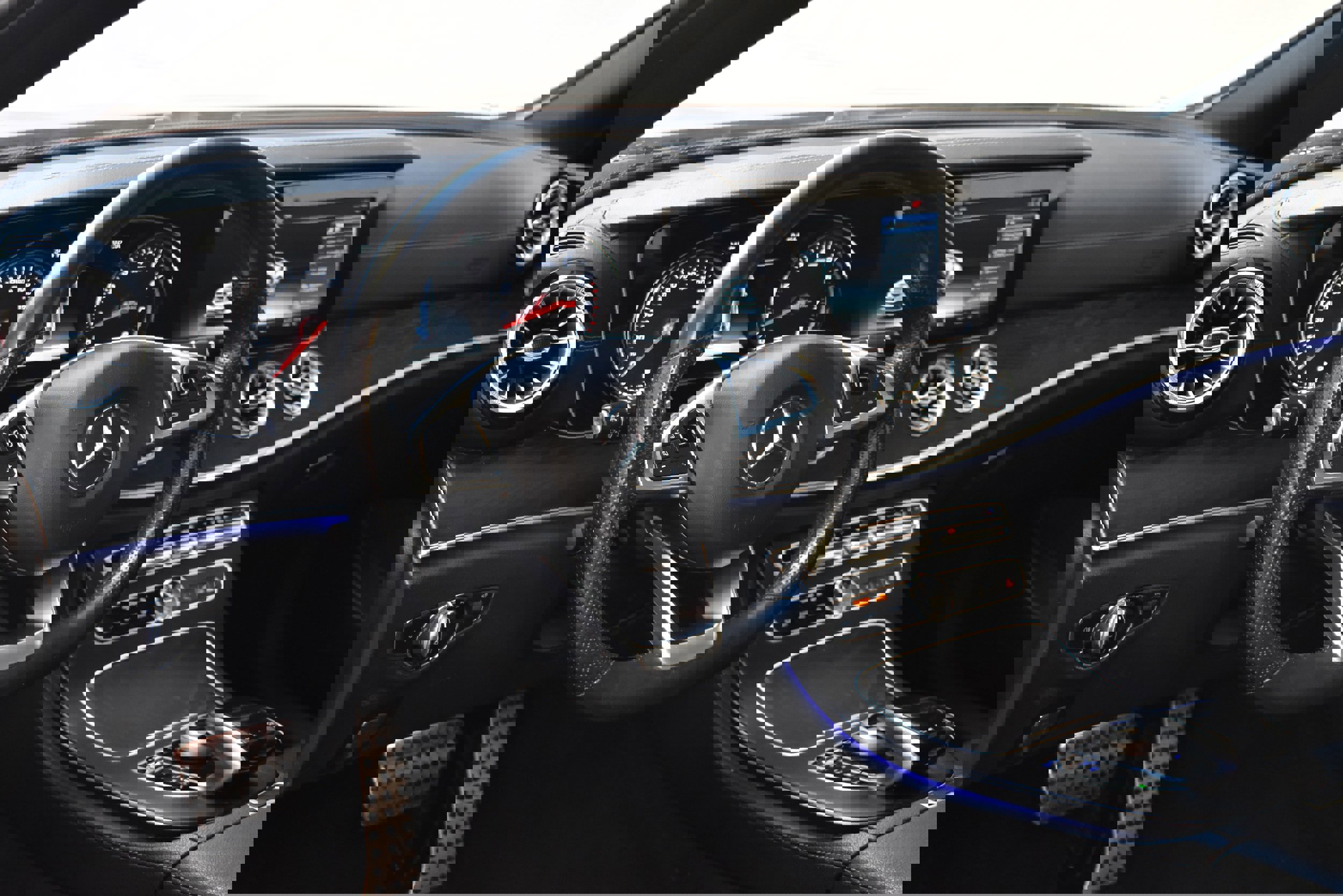 Used 2018 Mercedes-Benz E 400 4MATIC Coupe image 20