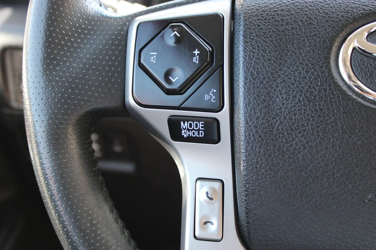 Used 2024 Toyota 4Runner SR5 RWD image 25