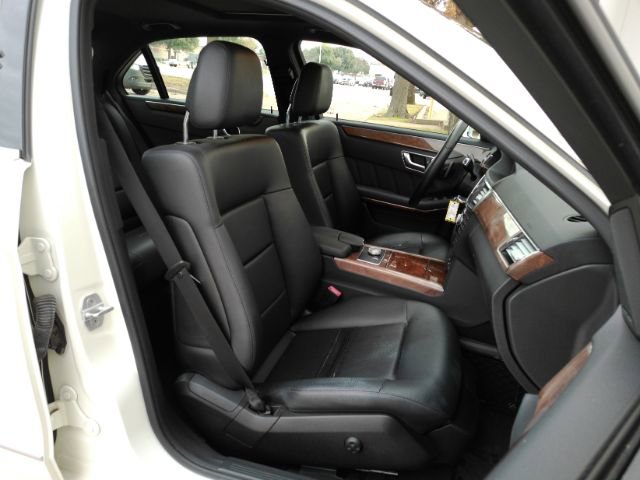 Used 2012 Mercedes-Benz E 350 4MATIC image 6