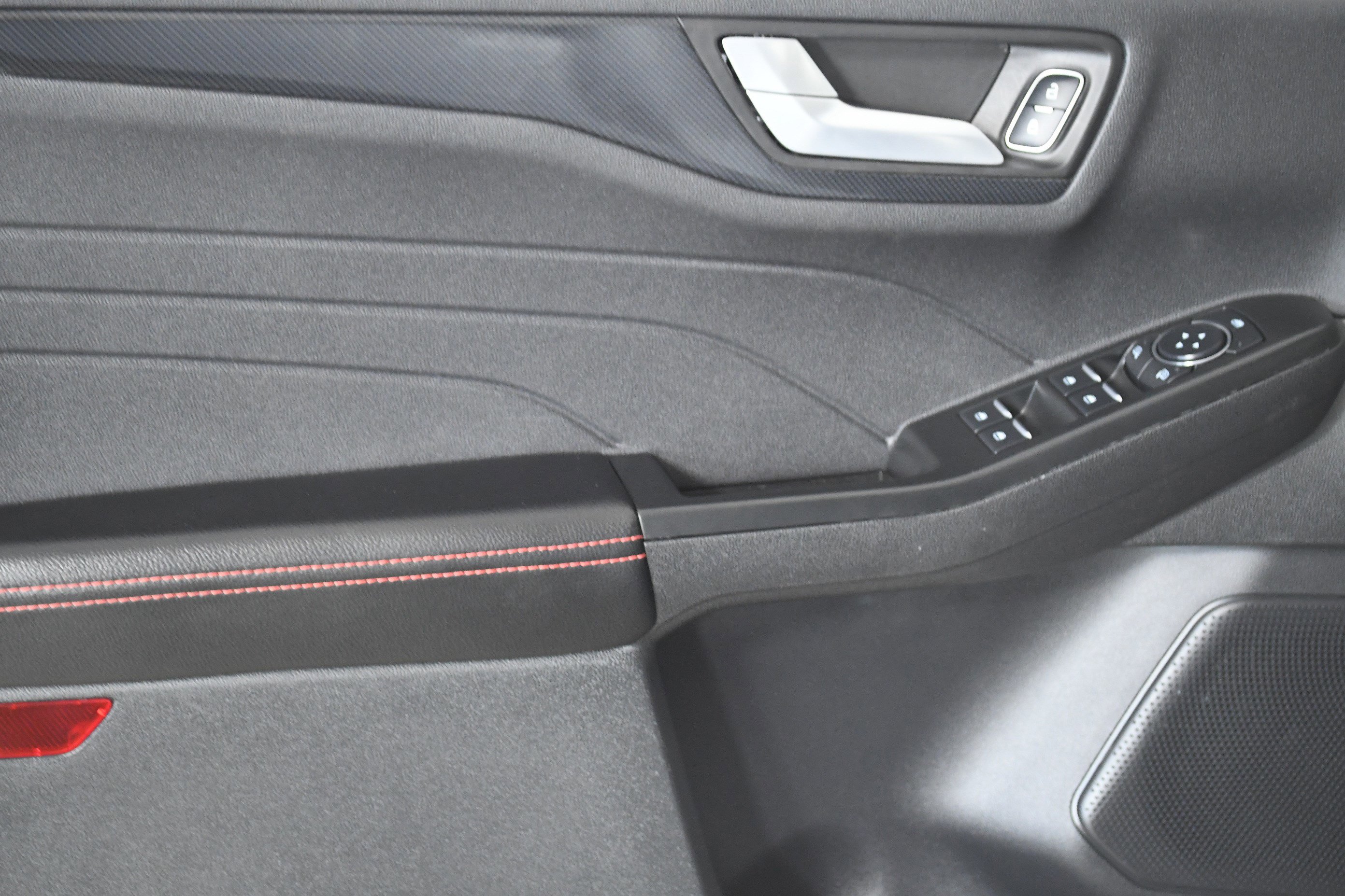 Used 2025 Ford Escape ST-Line Select image 21