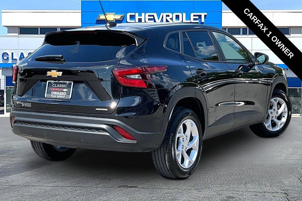 Used 2026 Chevrolet Trax LS w/ LS Convenience Package FWD image 18