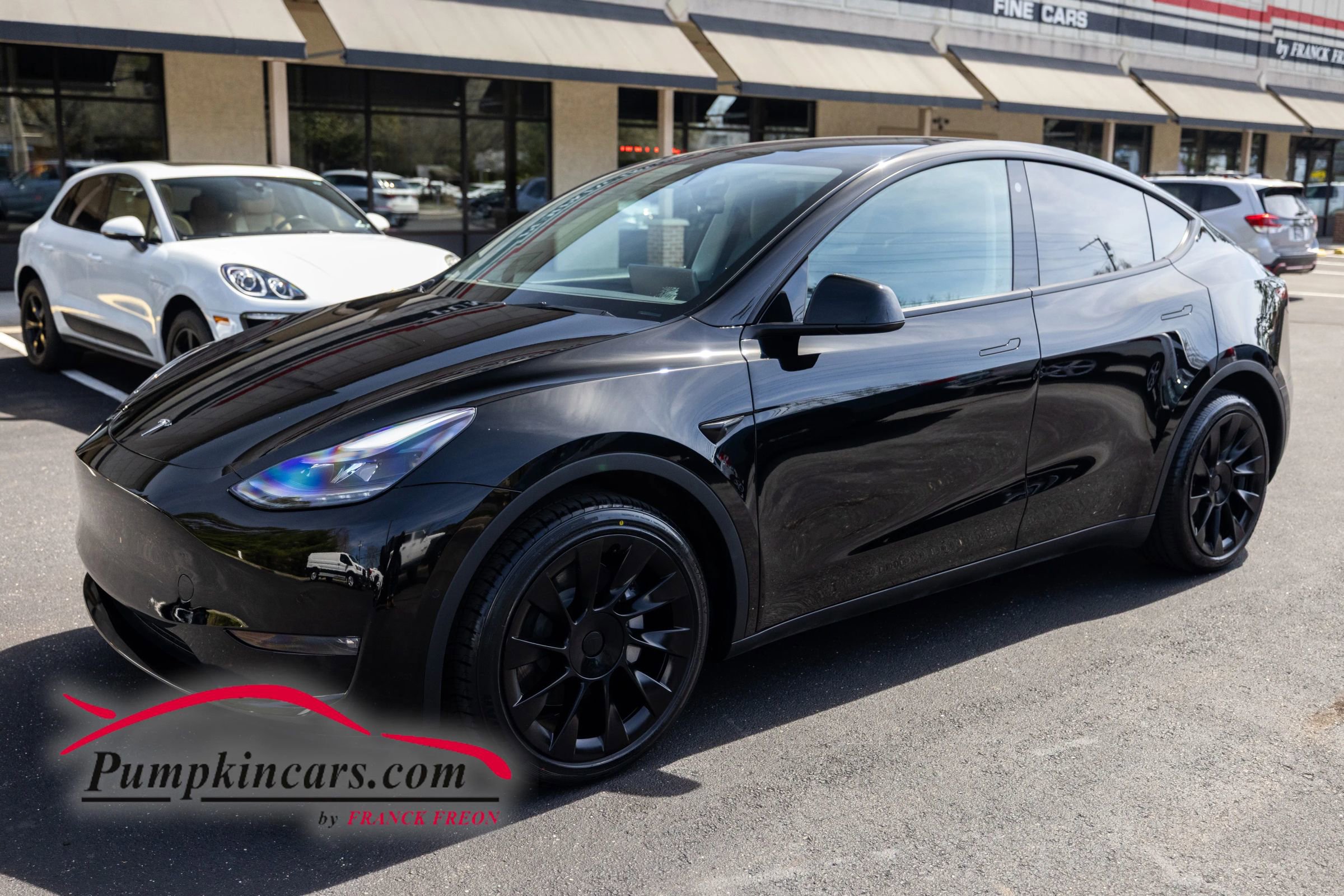 Used 2022 Tesla Model Y Long Range image 2