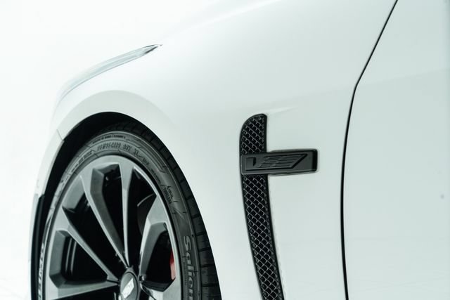 Used 2018 Cadillac CTS V w/ Carbon Fiber Package RWD image 21