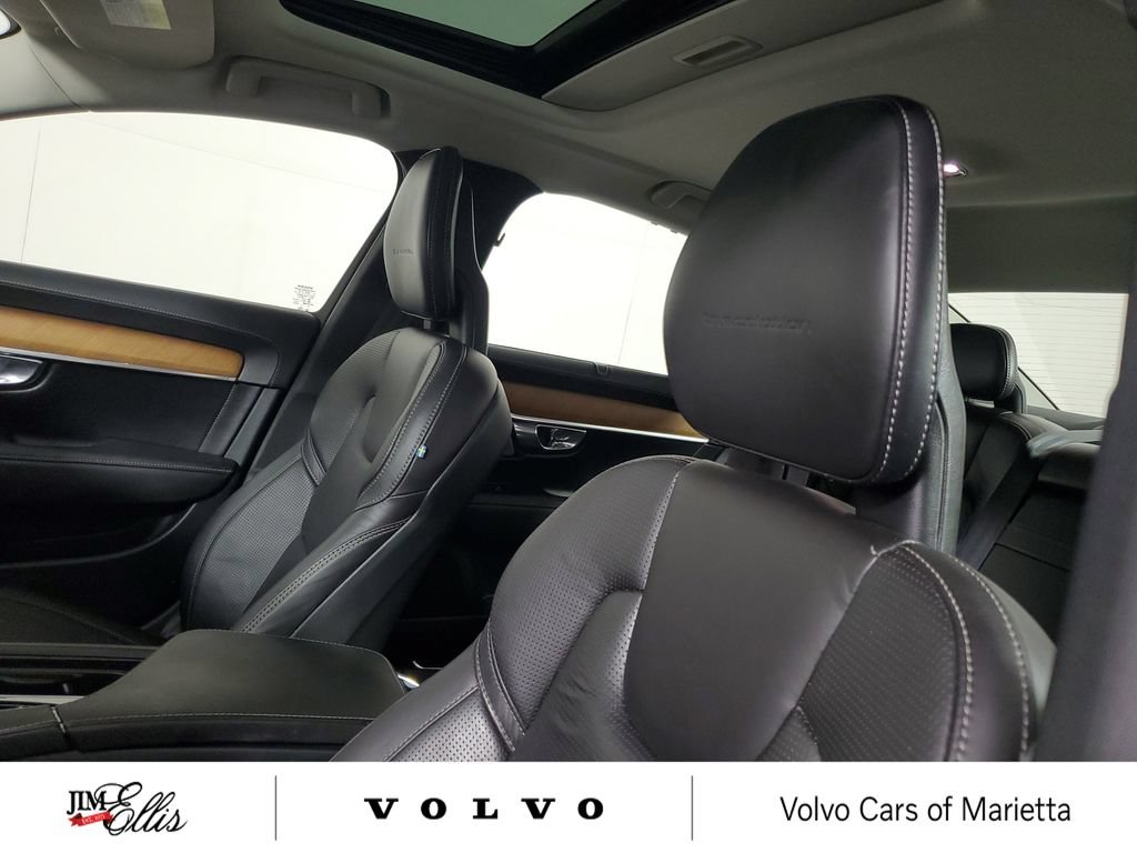 Used 2017 Volvo S90 T6 Inscription w/ Vision Package AWD/4WD image 25