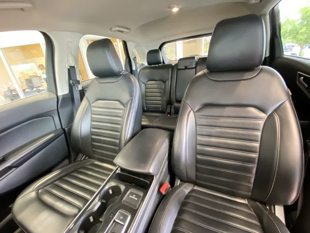 Used 2020 Ford Edge SEL AWD/4WD image 14