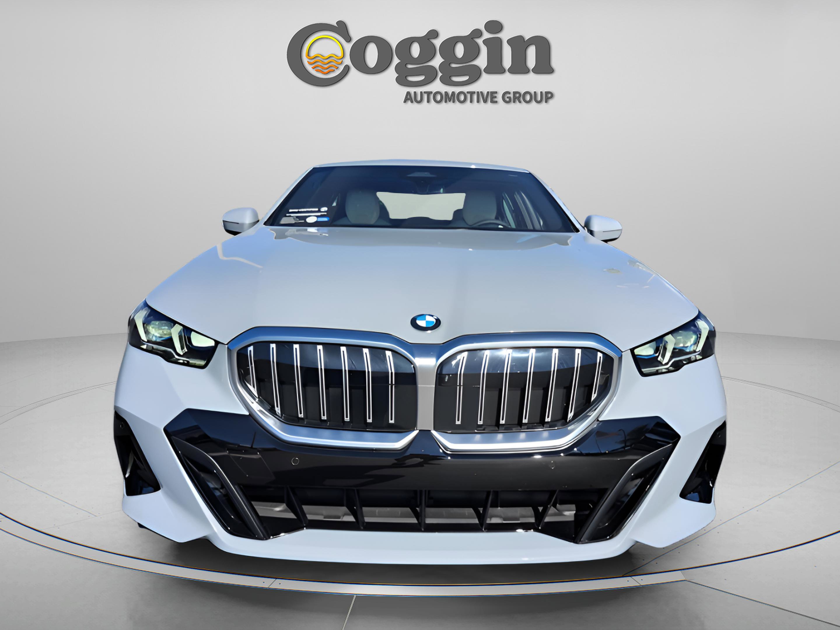 Certified 2026 BMW 530i xDrive w/ M Sport Package image 9