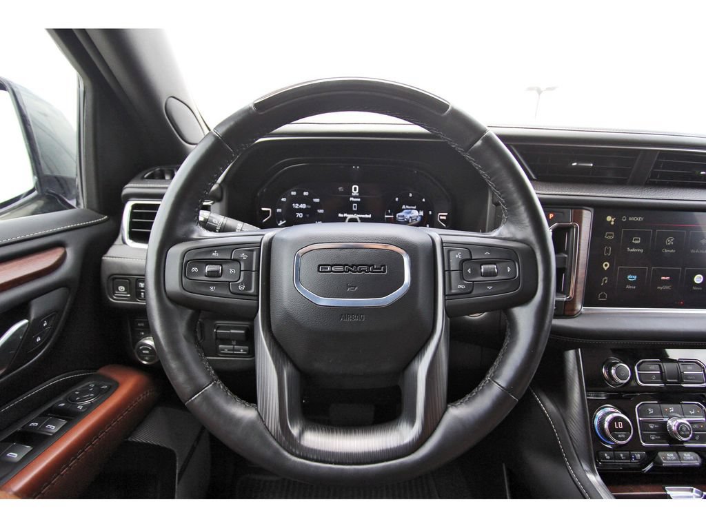 Used 2024 GMC Yukon Denali Ultimate AWD/4WD image 15
