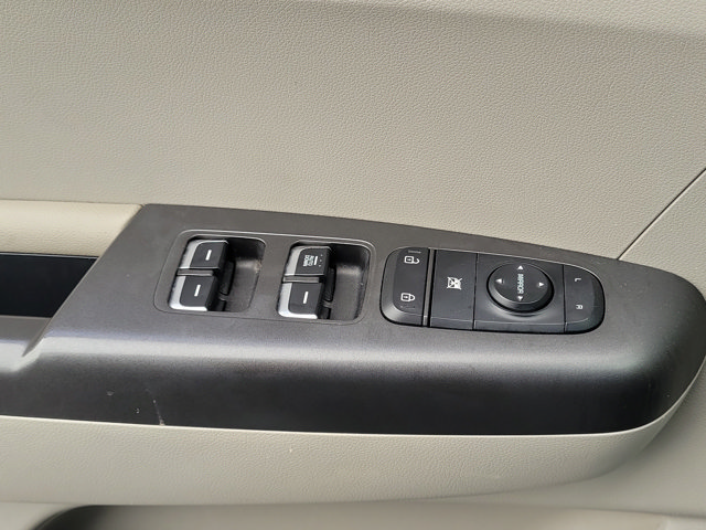 Used 2020 Kia Sportage LX FWD image 25