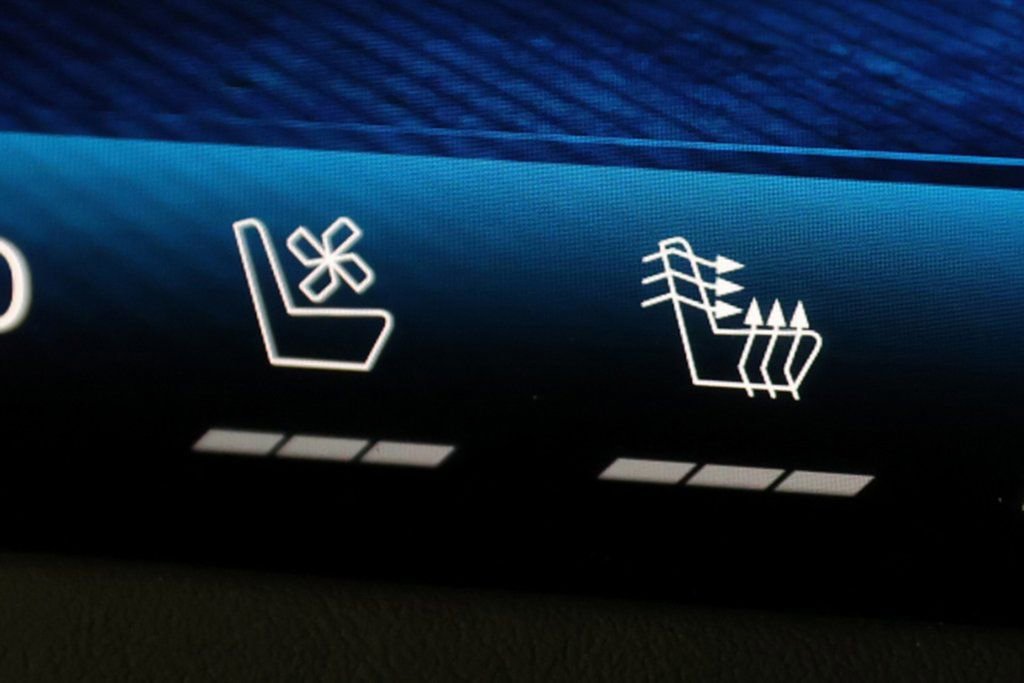 Used 2026 Chevrolet Corvette ZR1 w/ ZR1 Carbon Fiber Aero Package image 32