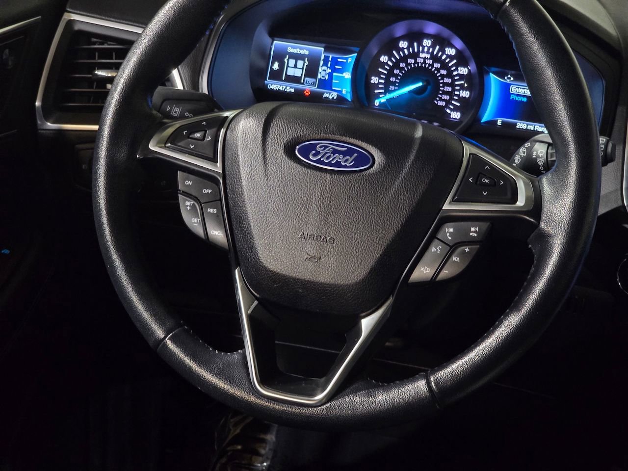 Used 2022 Ford Edge Titanium image 25