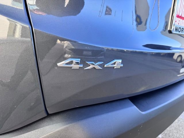 Used 2023 Jeep Renegade Latitude AWD/4WD image 7