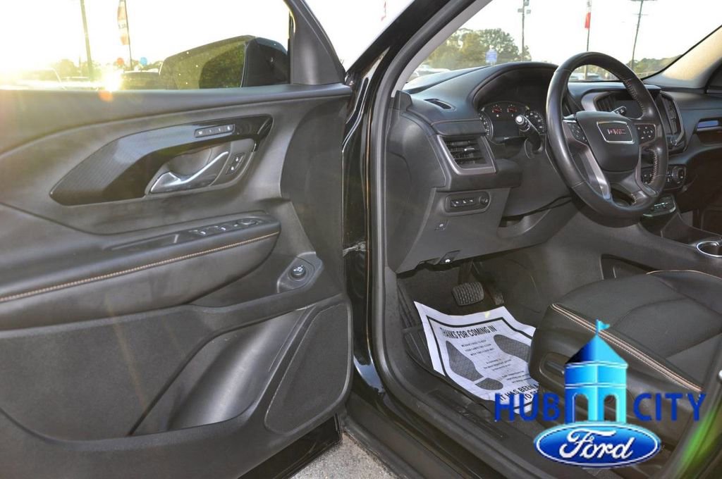 Used 2022 GMC Terrain AT4 w/ Tech Package image 10