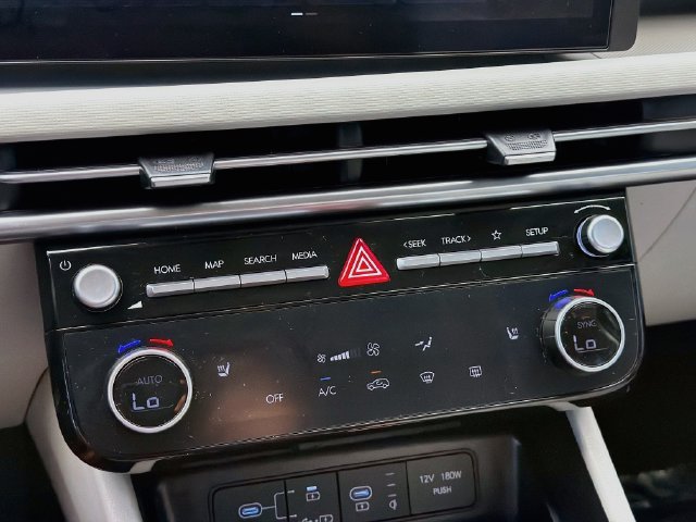 Certified 2025 Hyundai Tucson SEL AWD/4WD image 16