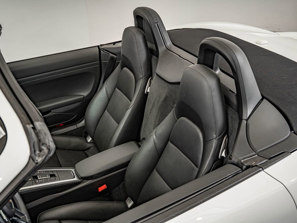 Certified 2019 Porsche 718 Boxster image 24