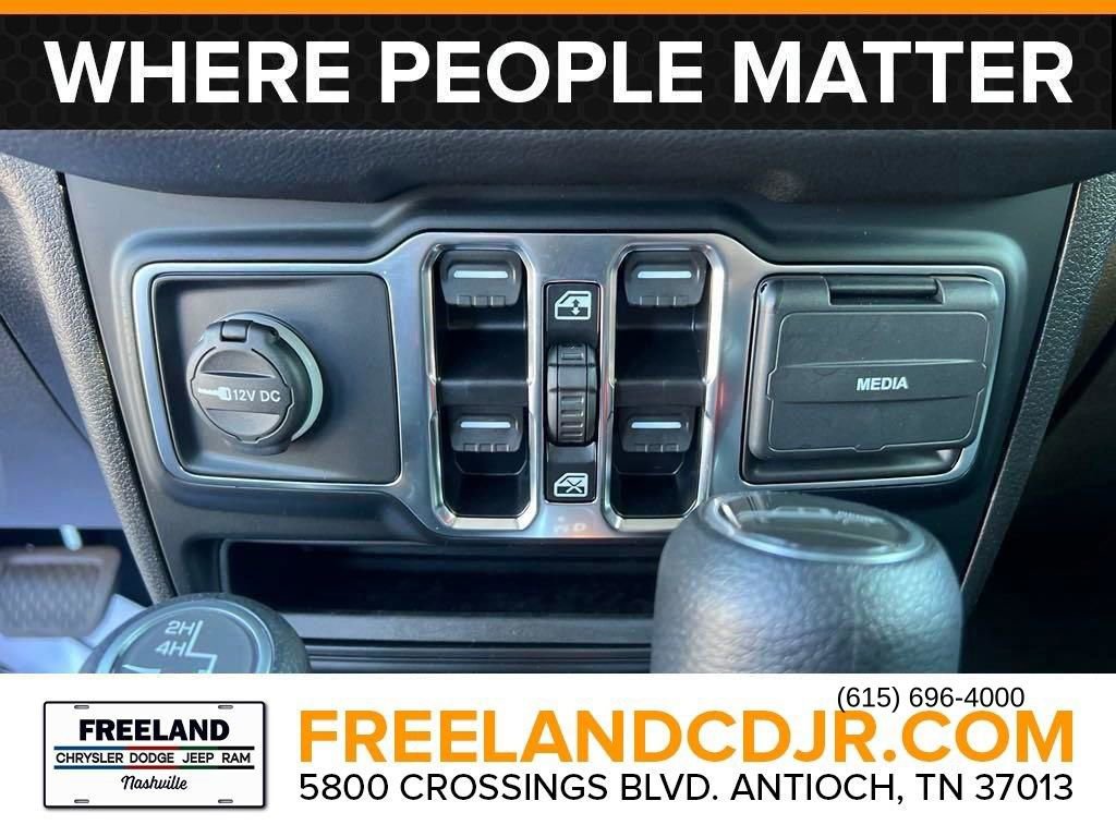 New 2024 Jeep Gladiator Sport w/ Dual Top Group image 24