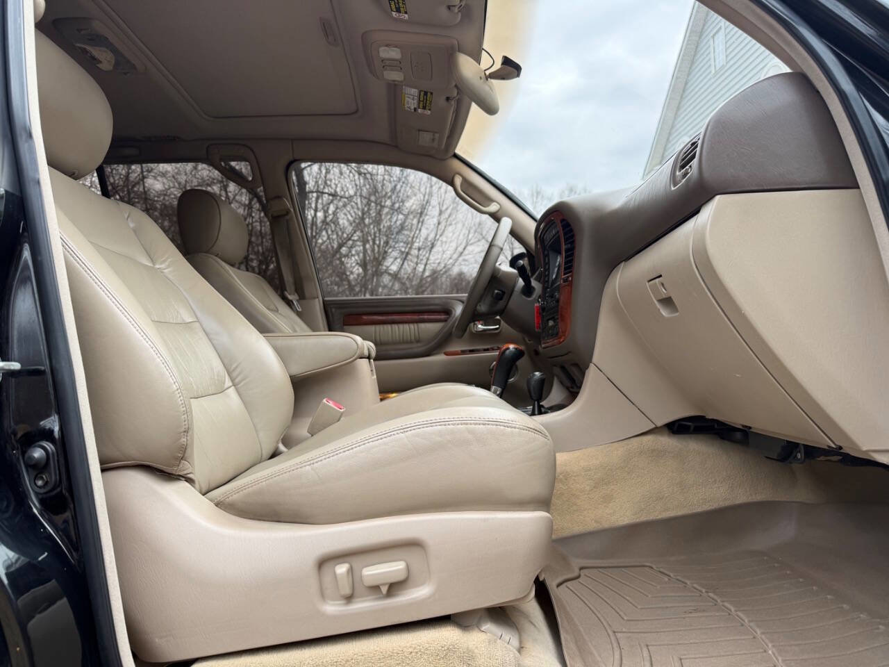 Used 2002 Lexus LX 470 Base 4WD 4dr SUV image 93