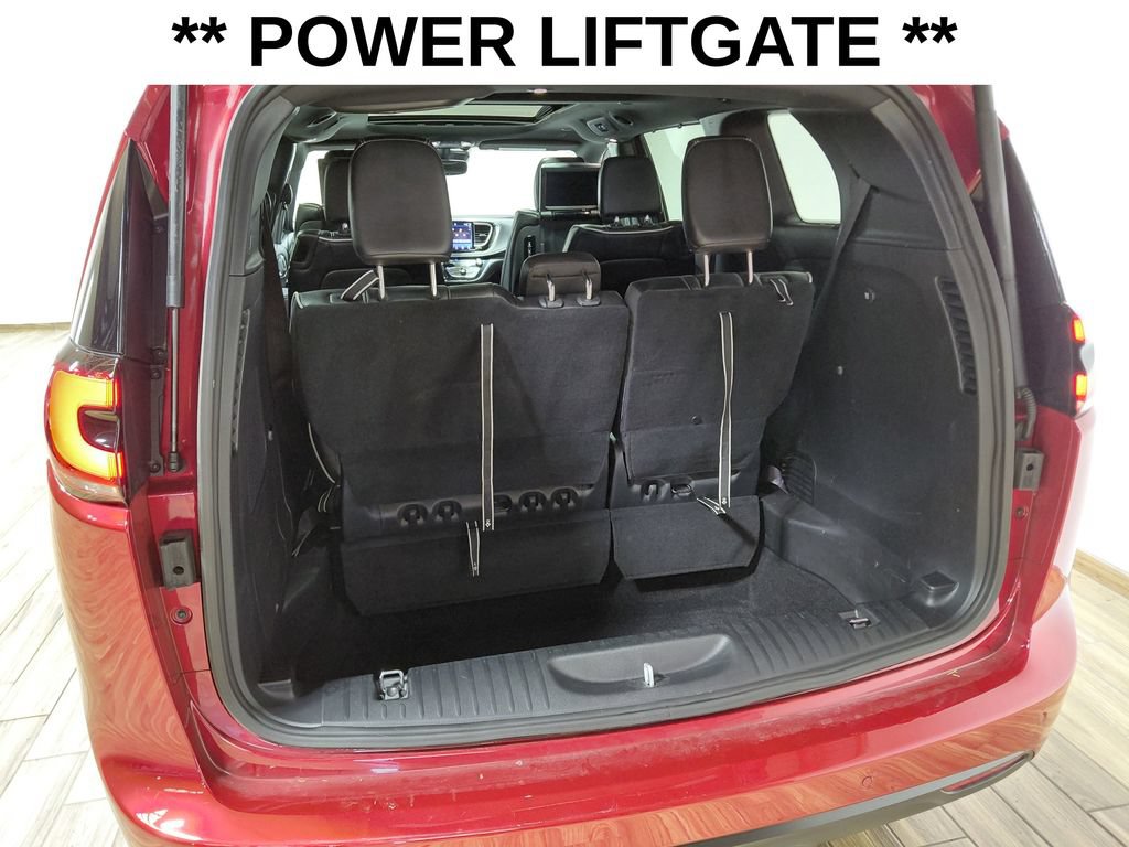 Used 2025 Chrysler Pacifica Limited w/ Uconnect Theater Family Group AWD/4WD image 20