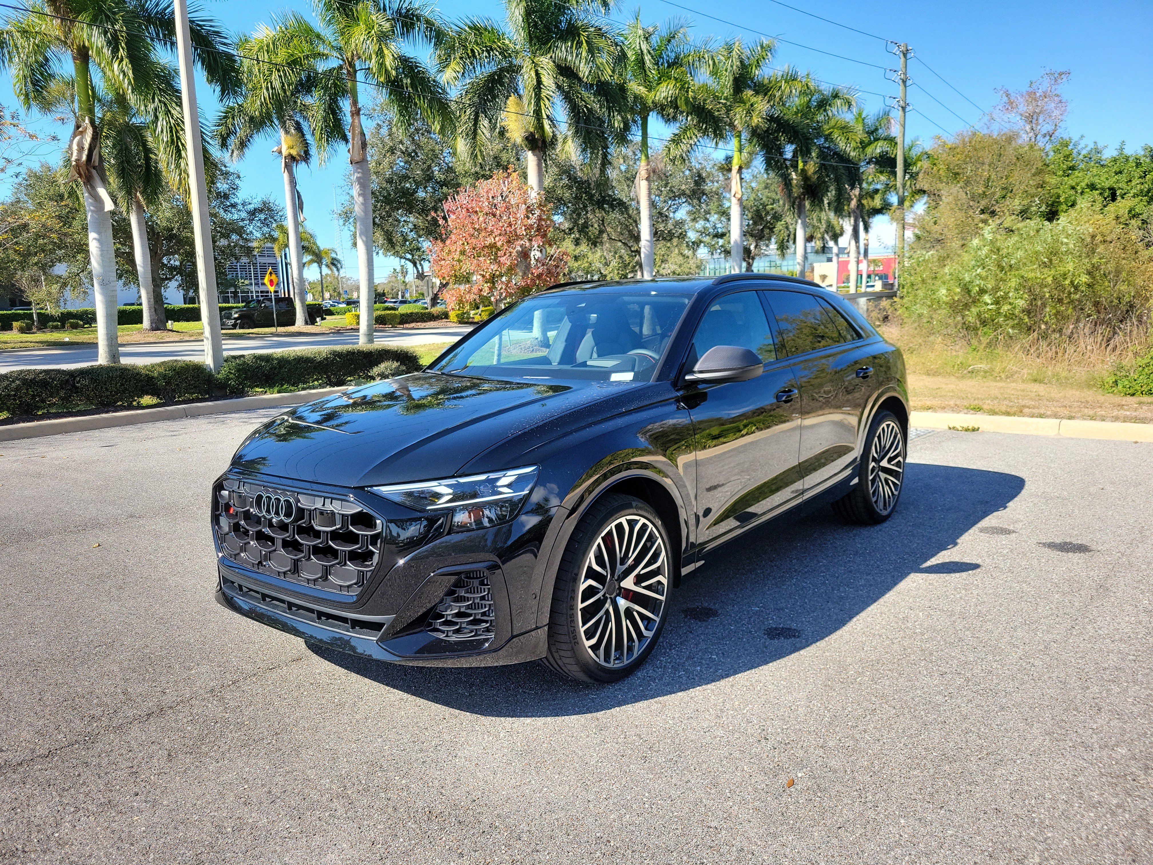 New 2026 Audi SQ8 Prestige image 8