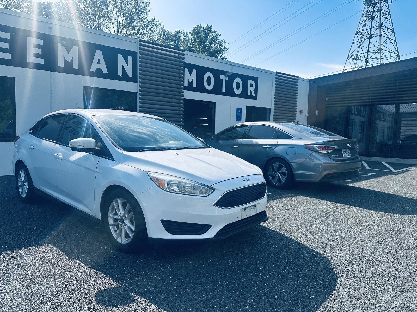 Used 2015 Ford Focus SE w/ Interior Protection Package FWD image 3