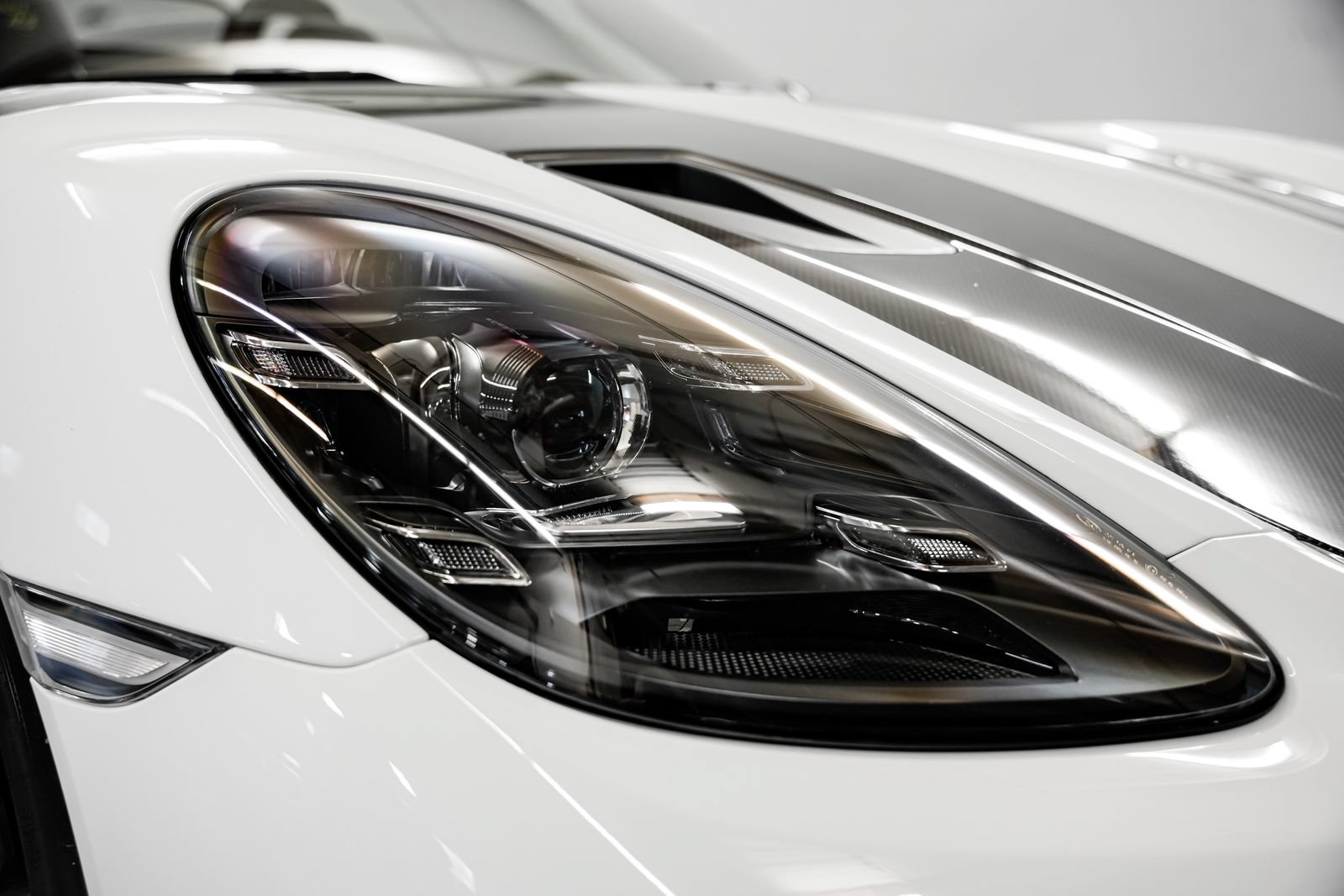 Used 2024 Porsche 718 Boxster Spyder RS RWD image 39