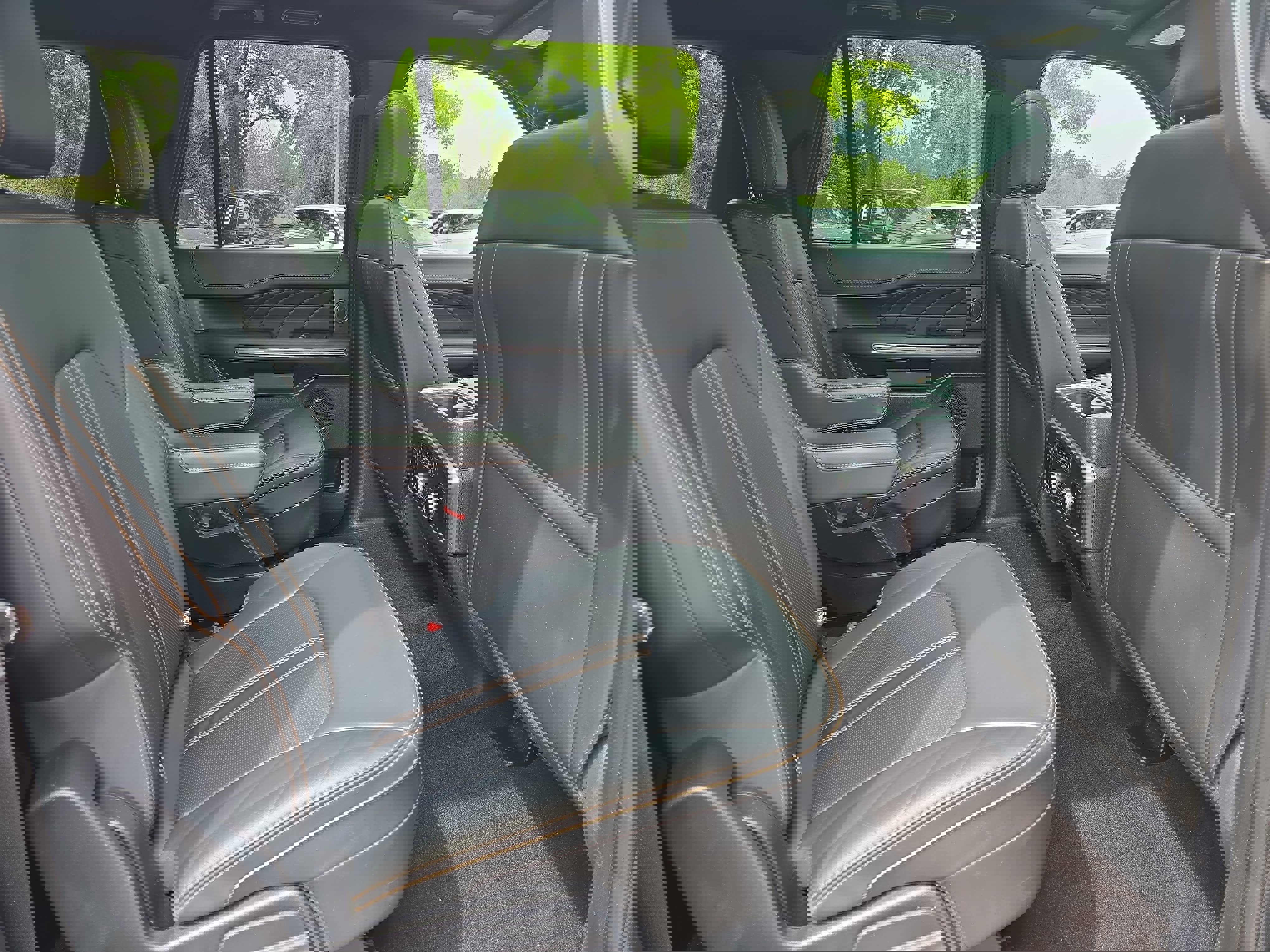 Used 2022 Ford Expedition Max Platinum image 11