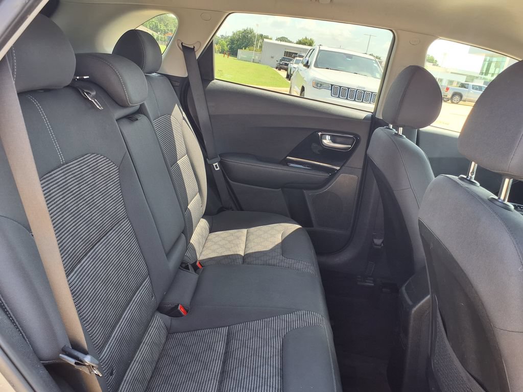 Used 2022 Kia Niro LXS FWD image 20