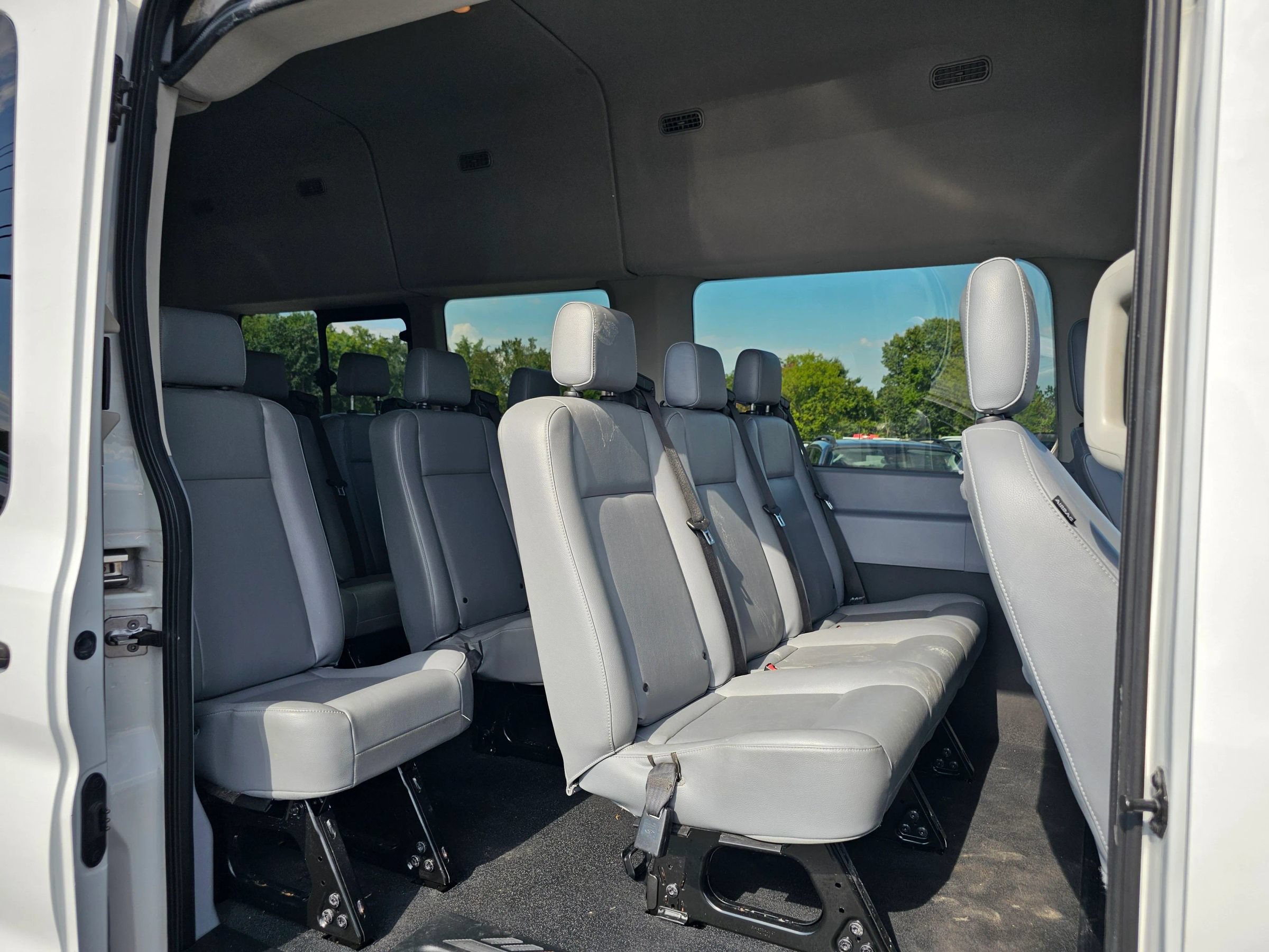 Used 2018 Ford Transit 350 XL RWD image 7