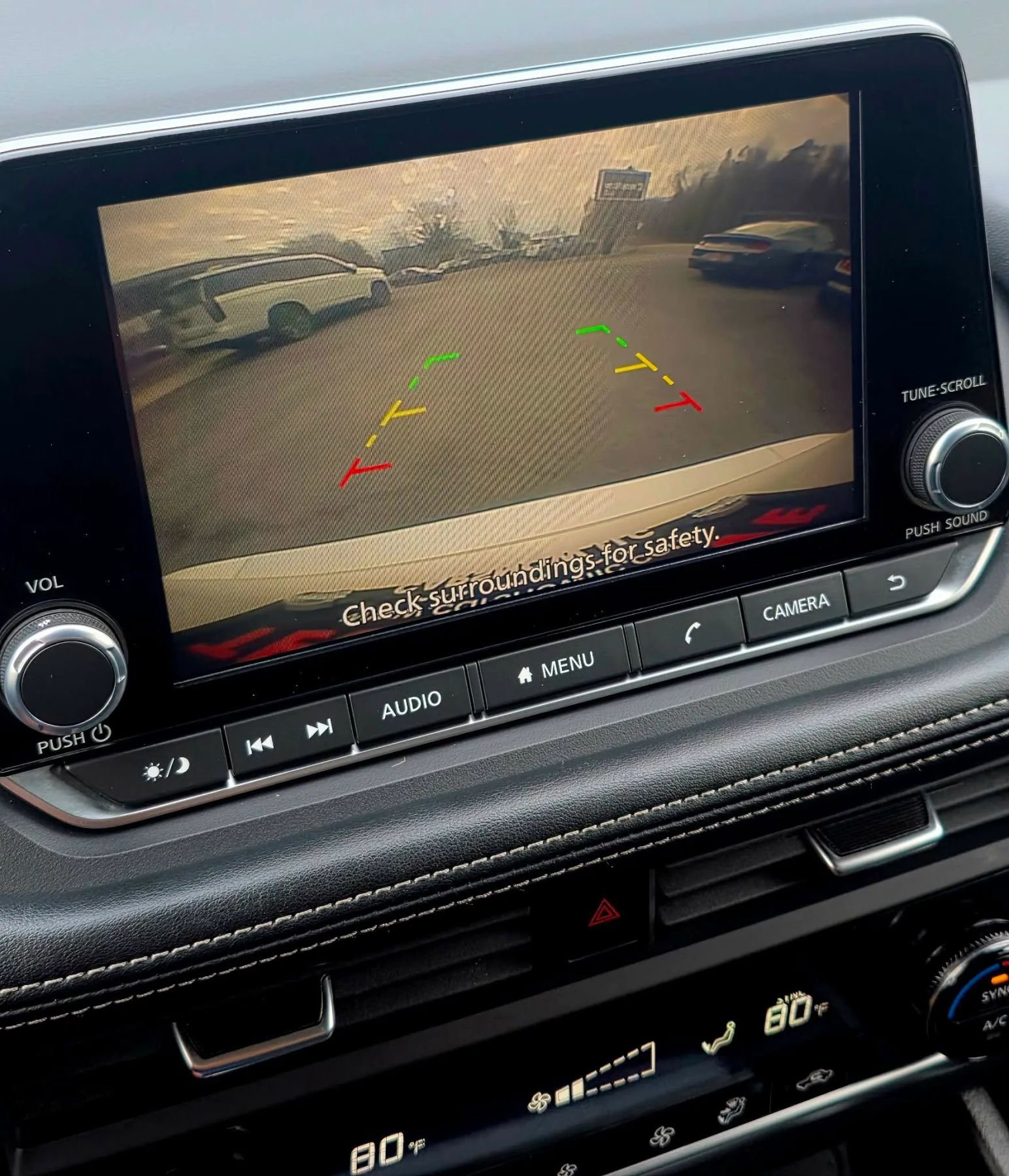 Used 2024 Nissan Rogue SV image 17