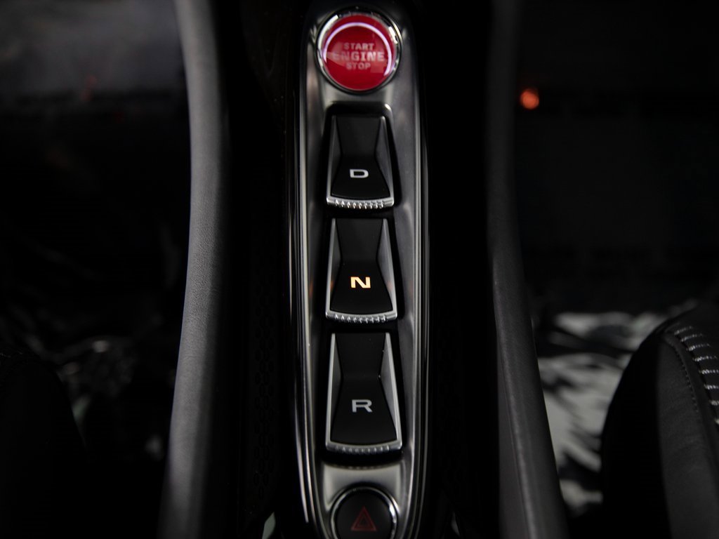 Used 2024 McLaren Artura image 18