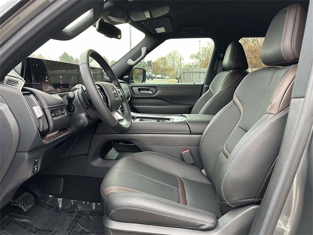 New 2025 Nissan Armada SL w/ Convenience Package image 16