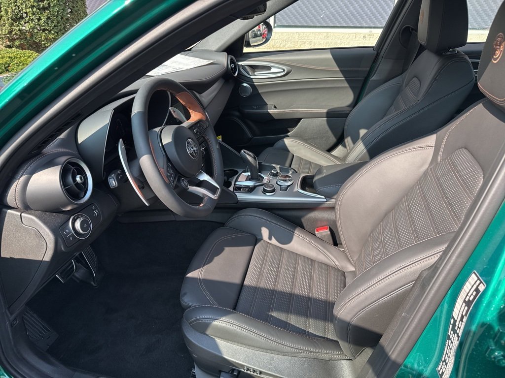 New 2025 Alfa Romeo Giulia AWD w/ Driving Assist Package image 12