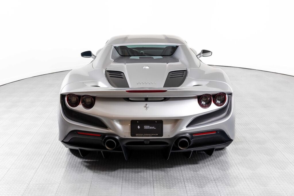 Used 2022 Ferrari F8 Tributo RWD image 68
