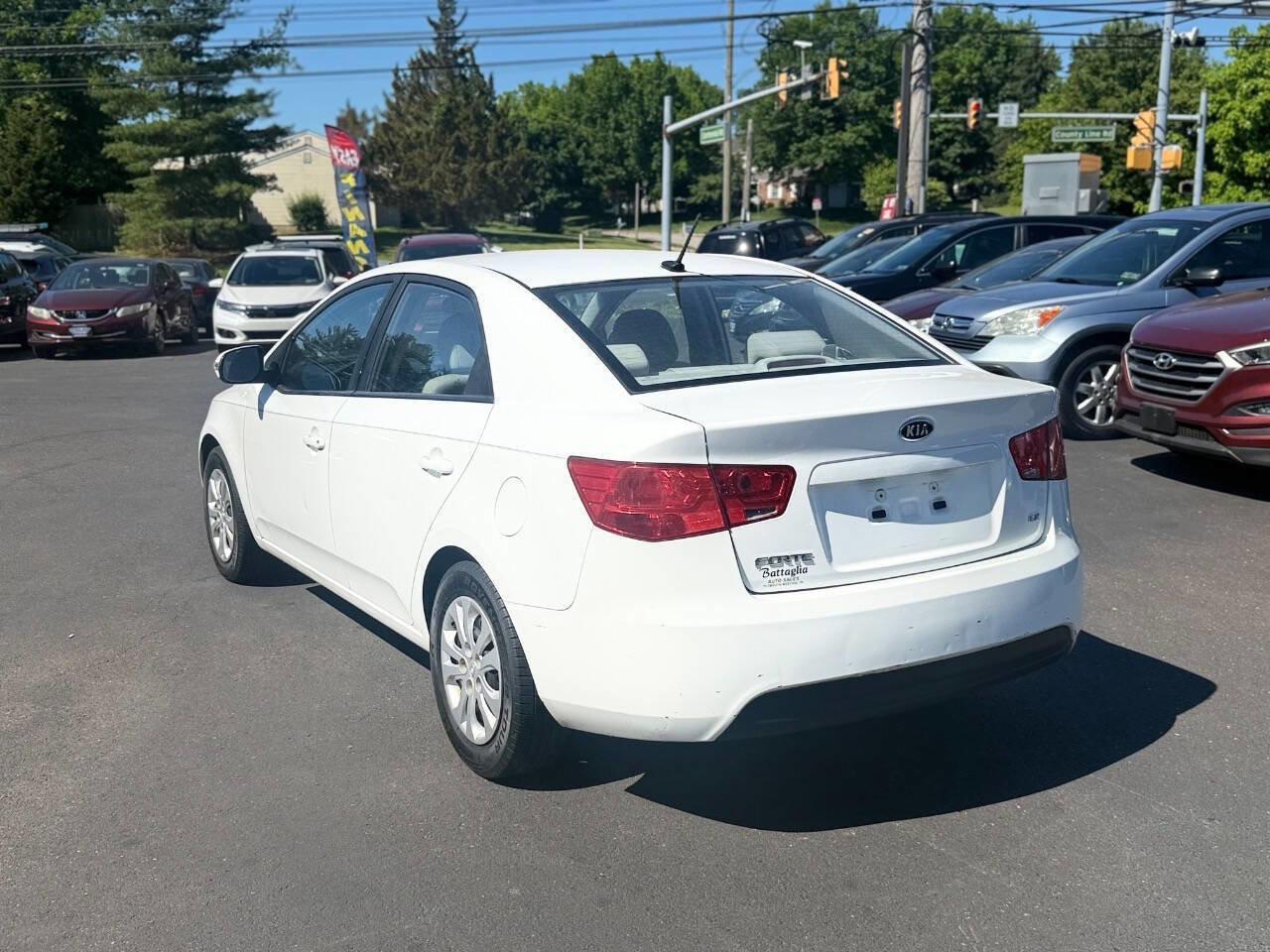 Used 2010 Kia Forte EX FWD image 8