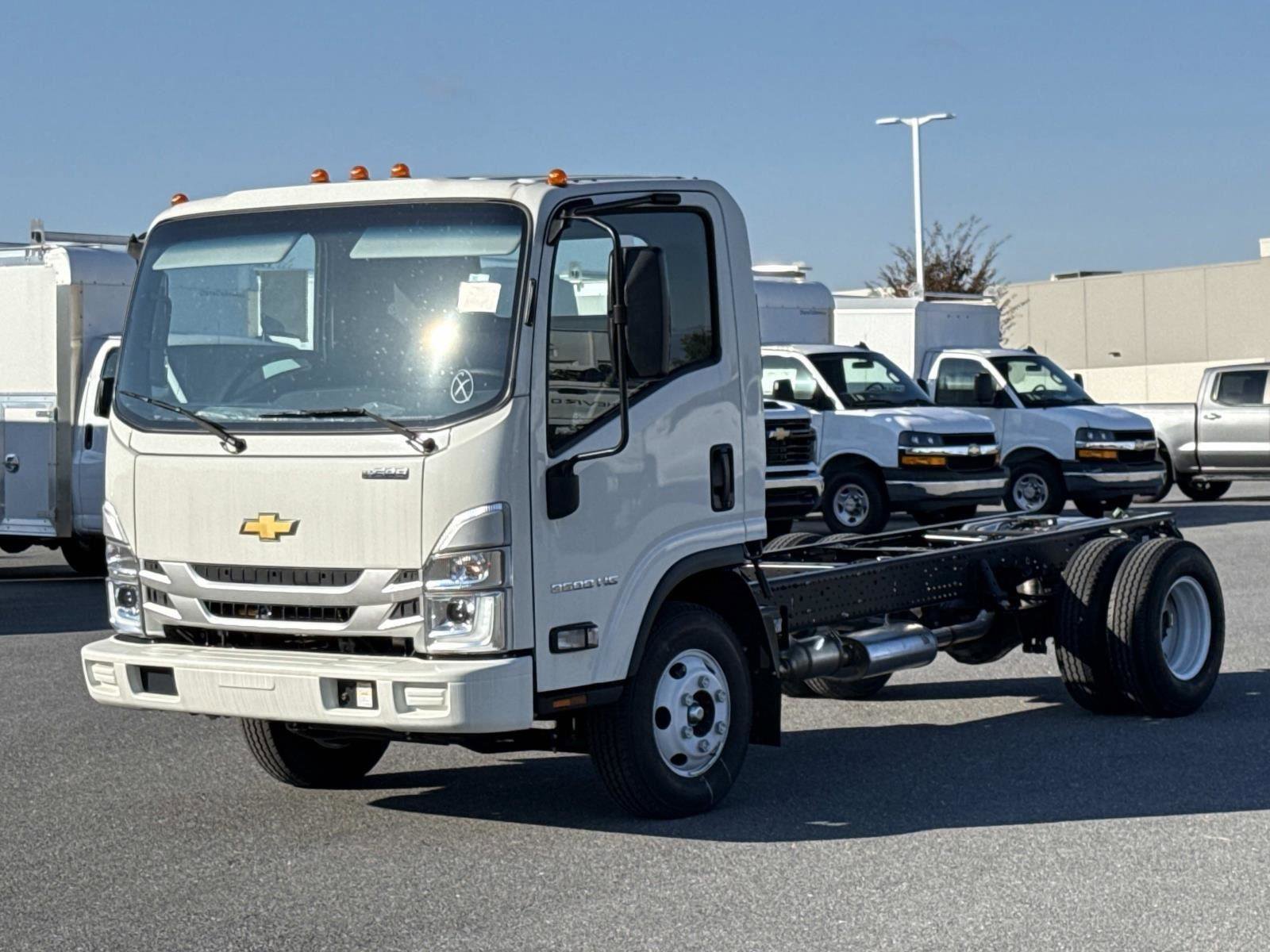 New 2025 Chevrolet Low Cab Forward image 14
