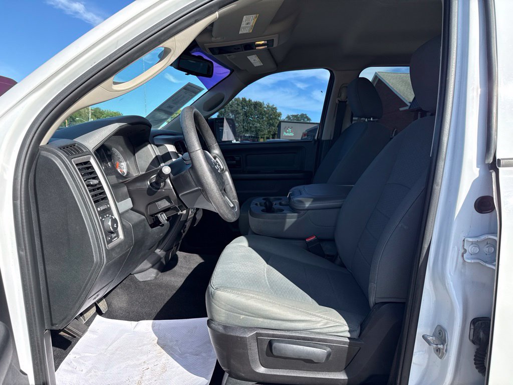 Used 2015 RAM 1500 Express AWD/4WD image 23
