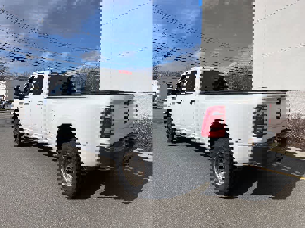 Used 2023 RAM 3500 Tradesman image 33