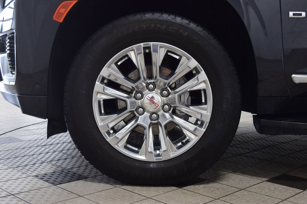 Used 2024 GMC Yukon XL Denali w/ Advanced Technology Package image 29