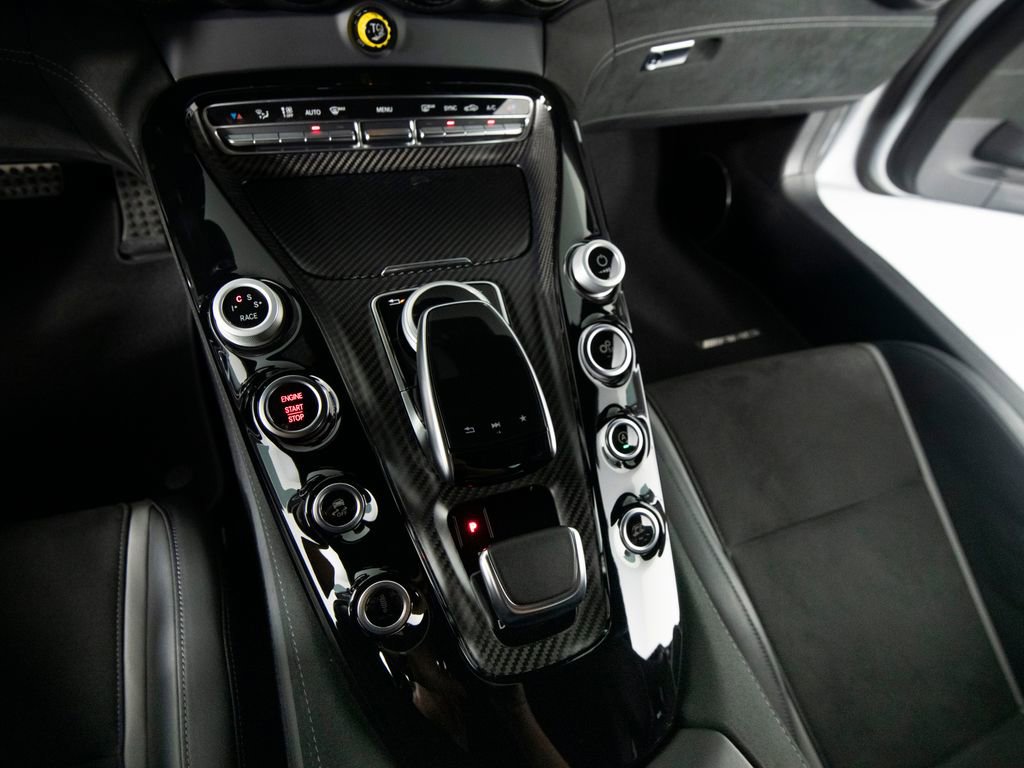 Used 2018 Mercedes-Benz AMG GT R image 23