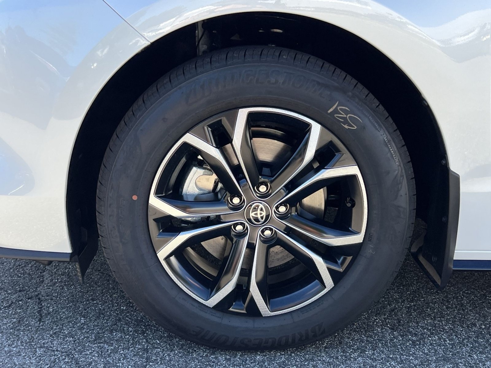 New 2026 Toyota Sienna Platinum AWD/4WD image 5