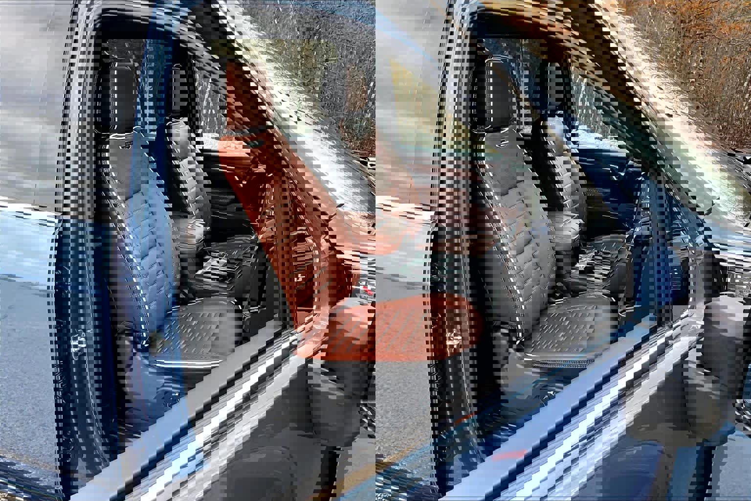 Used 2025 GMC Sierra 2500 Denali Ultimate w/ Max Trailering Package image 8