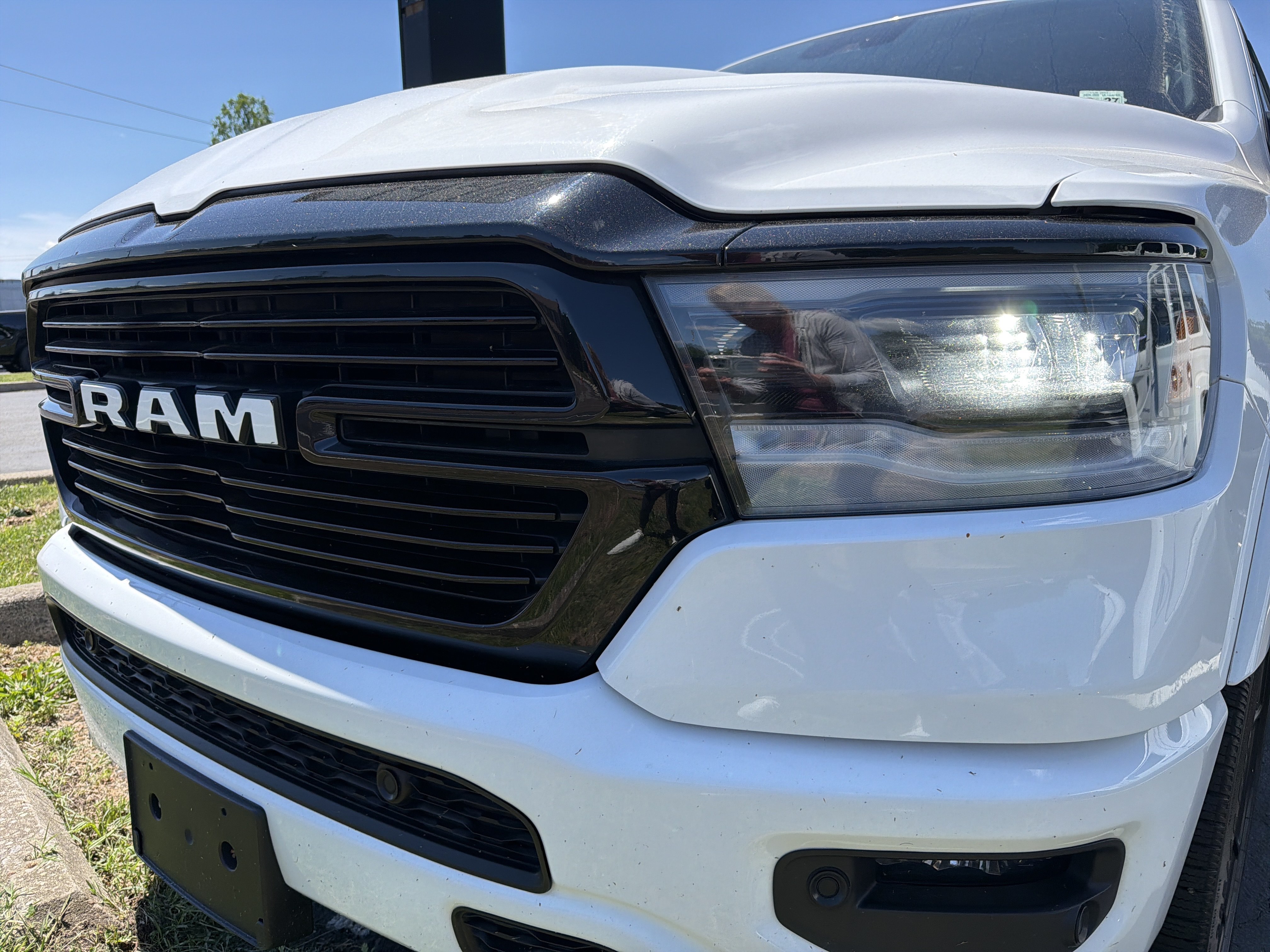 Certified 2022 RAM 1500 Laramie AWD/4WD image 4
