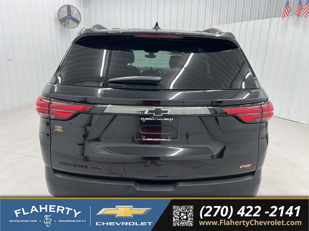 Used 2022 Chevrolet Traverse RS w/ LPO, Floor Liner Package AWD/4WD image 4